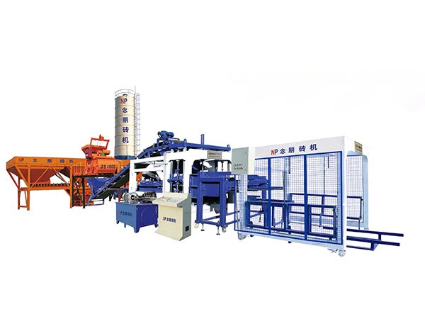 NP QT18-15型多功能全自動(dòng)制磚機